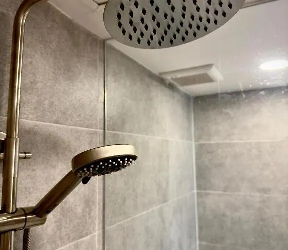 Omni Tower Sukhumvit Nana - Luxury * Bangkok