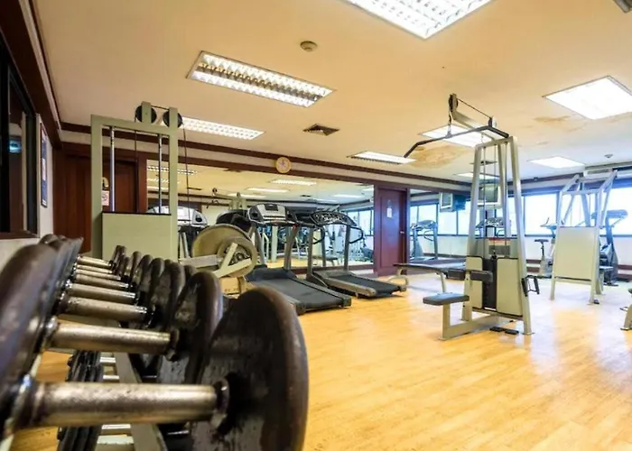 Omni Tower Sukhumvit Nana - Luxury Apartment Bangkok